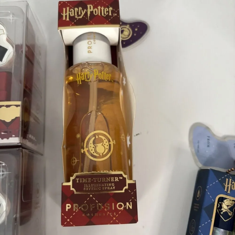 Harry Potter x Profusion Hogwarts Express Blender Sponge Setting Spray Lip Oil